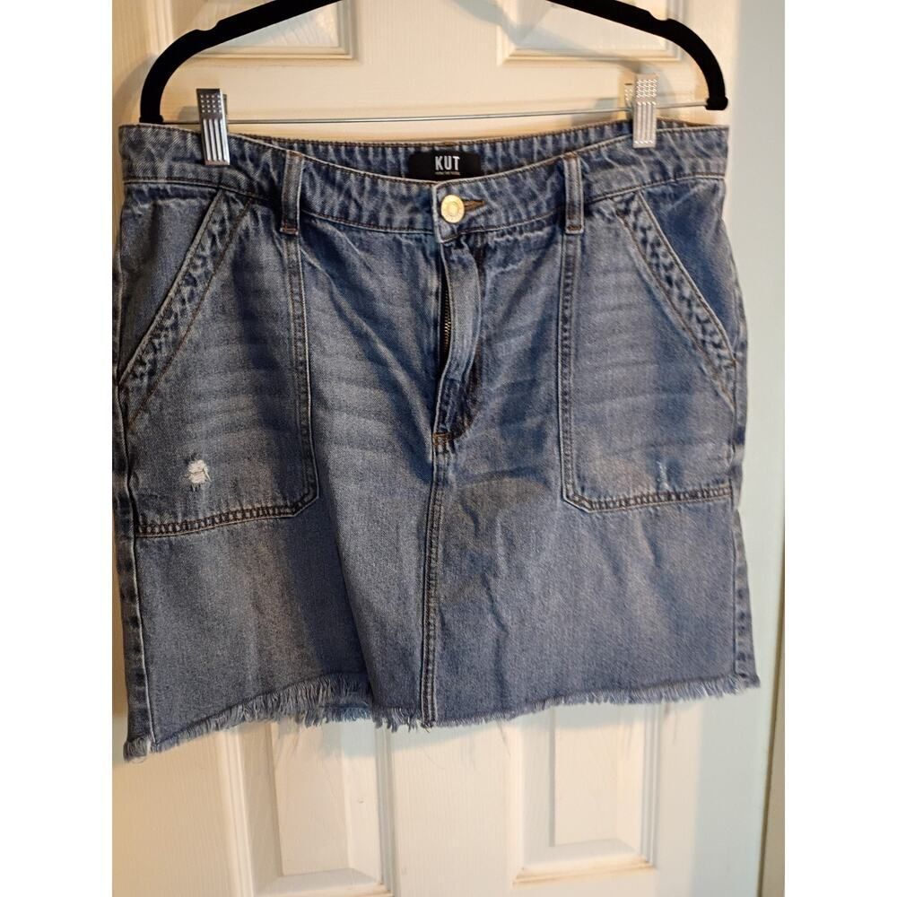 Kut From The Kloth Denim Skirt Mini Slightly Distressed Raw Hem Sz 12 Beach...